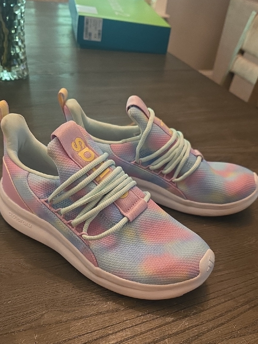Adidas pastel pink and mint women's/youth sneaker